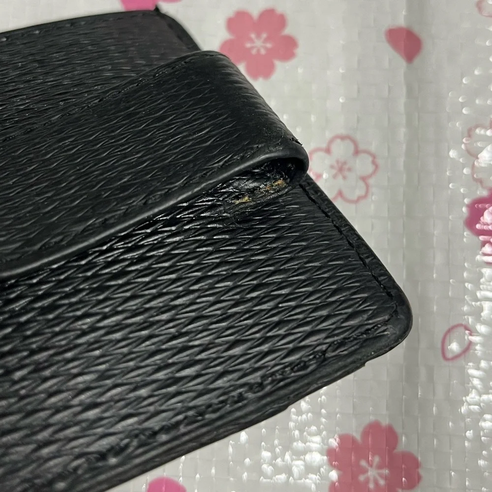 Tumi Monaco Black Leather 4 Slot Card Case with Money Clip